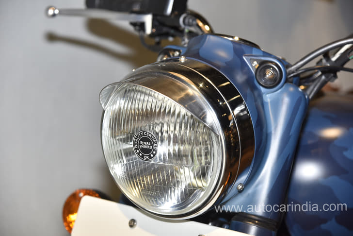 The face remains absolutely unchanged, unmistakably Royal Enfield.