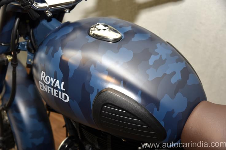 The blue camo resembles the one used by the Rapid Action Force wing of the Indian CRPF (Central Reserve Police Force). The blue camo resembles the one used by the Rapid Action Force wing of the Indian CRPF (Central Reserve Police Force).