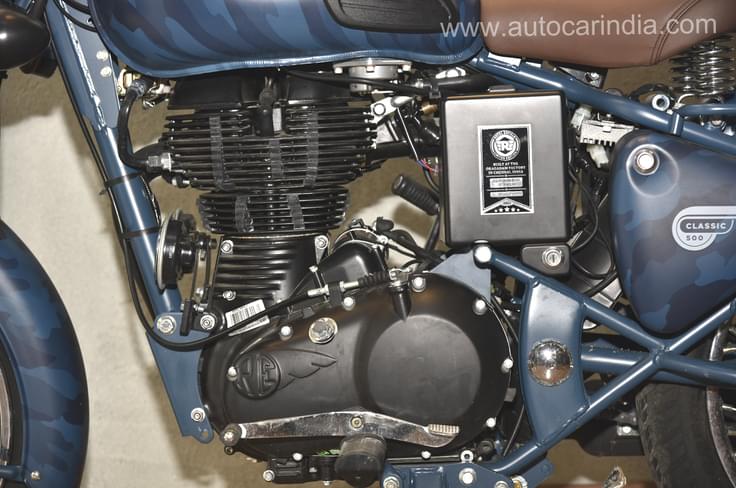 Blacked-out engine helps set it apart from regular Royal Enfields. Blacked-out engine helps set it apart from regular Royal Enfields.