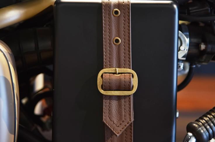The leather belt holding the airbox in place is a nice touch. The leather belt holding the airbox in place is a nice touch.