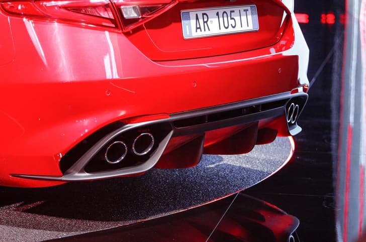 Alfa Romeo Giulia photo gallery