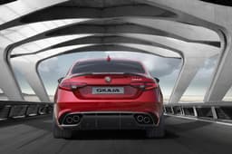 Alfa Romeo Giulia photo gallery