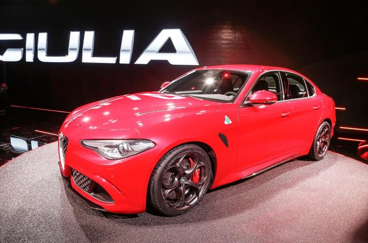 Alfa Romeo Giulia photo gallery