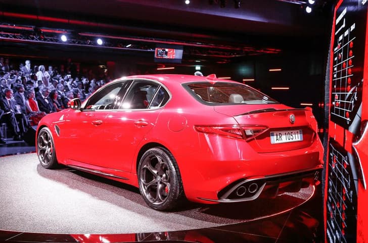 Alfa Romeo Giulia photo gallery