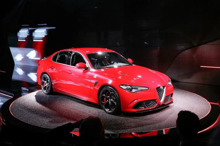 Alfa Romeo Giulia photo gallery
