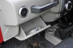 Glovebox is now lockable.