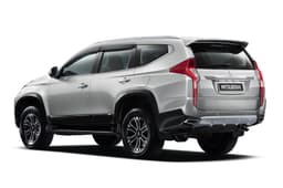 New Mitsubishi Pajero Sport image gallery