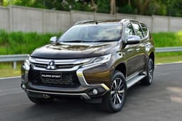 New Mitsubishi Pajero Sport image gallery