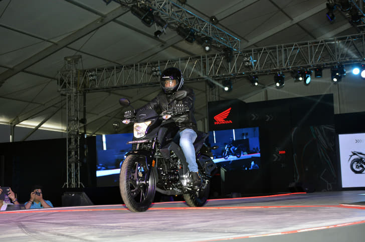 Honda showcased the CB Hornet 160R at the RevFest.