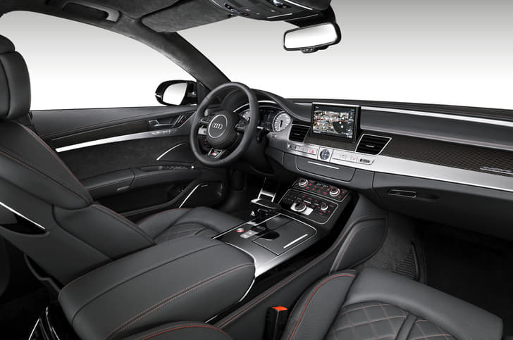 Audi S8 Plus photo gallery