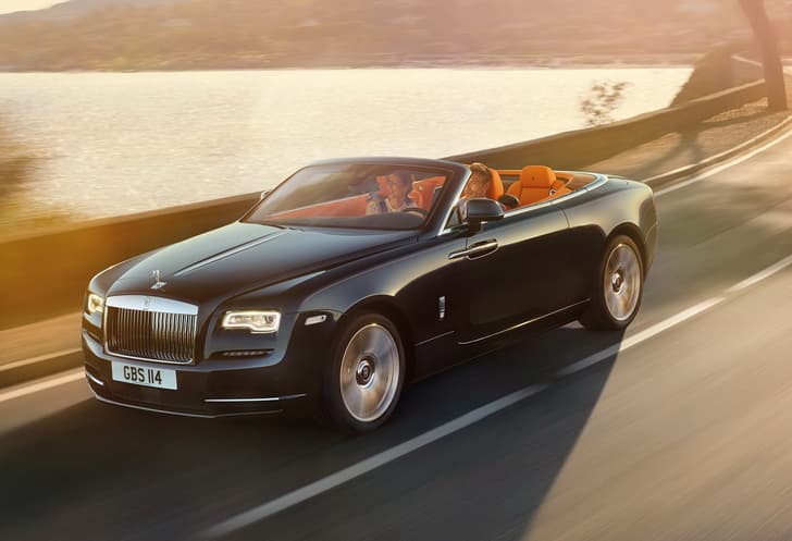 Rolls Royce Dawn rolling shot.