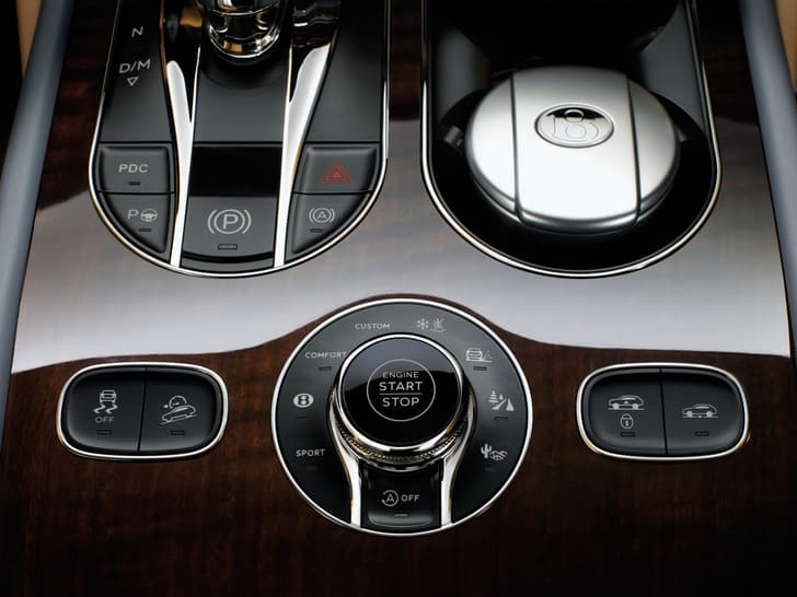 Bentley Bentayga SUV photo gallery