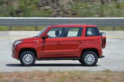 Mahindra TUV300 photo gallery