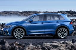 2017 Volkswagen Tiguan image gallery