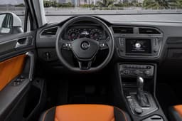 2017 Volkswagen Tiguan image gallery