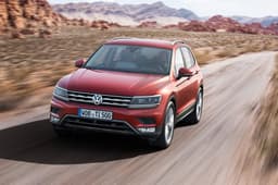 2017 Volkswagen Tiguan image gallery