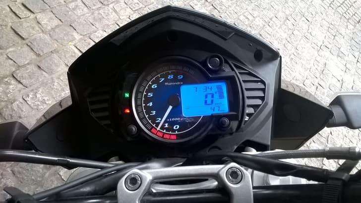 The Mahindra Mojo gets a lap-timer on its digital + analogue instrument console.