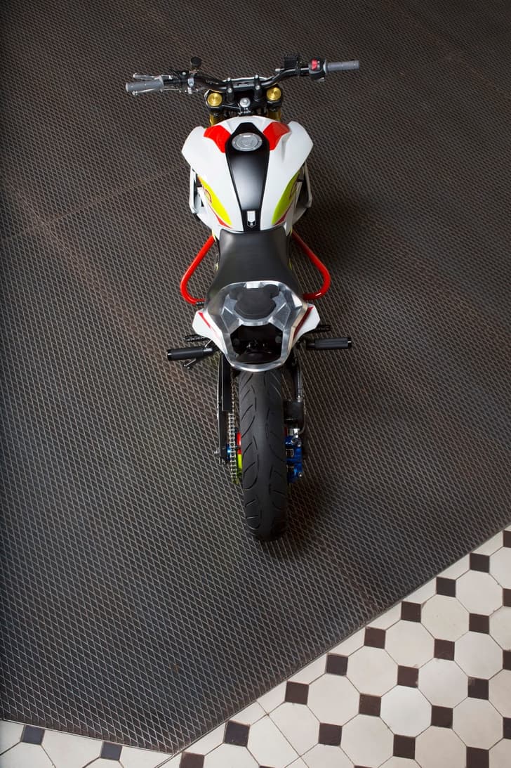 CANCELLED TVS-BMW G 310 photo gallery