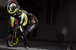 CANCELLED TVS-BMW G 310 photo gallery