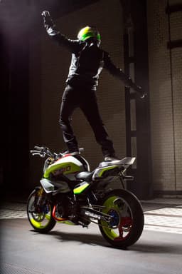 CANCELLED TVS-BMW G 310 photo gallery