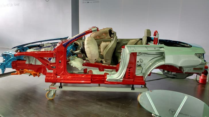 Mercedes E-Class "Safe Roads" demonstrator" 