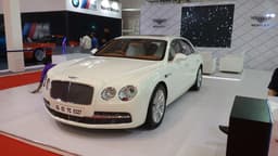 Bentley Flying Spur. 