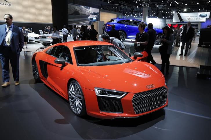 Audi R8.