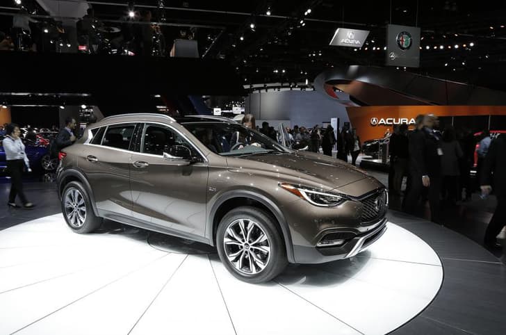 Infiniti QX30.