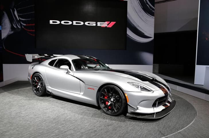 Dodge Viper.