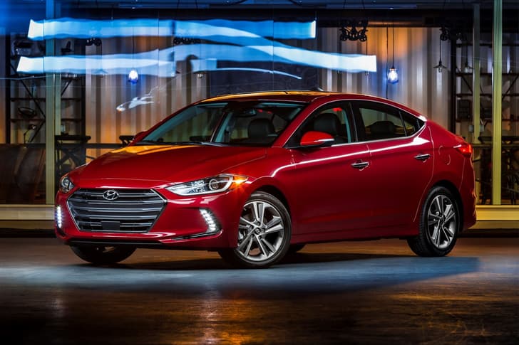 2016 Hyundai Elantra photo gallery