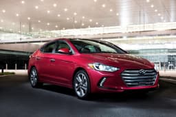 2016 Hyundai Elantra photo gallery