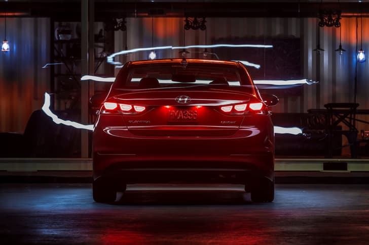 2016 Hyundai Elantra photo gallery