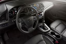 2016 Hyundai Elantra photo gallery