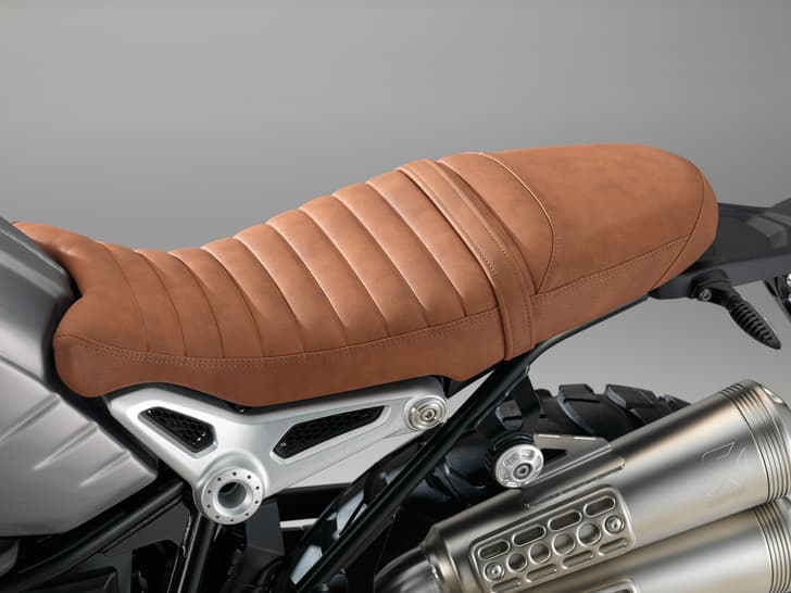 BMW R nineT Scrambler seat.