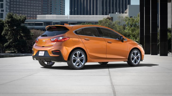New Chevrolet Cruze hatchback photo gallery