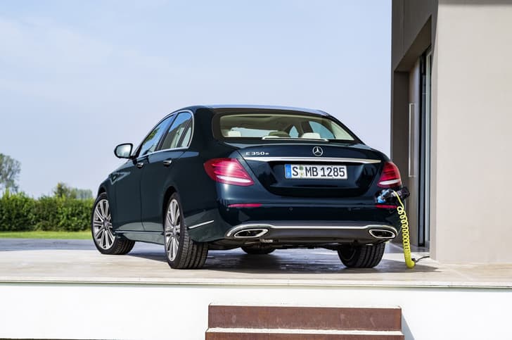 New 2016 Mercedes E-Class photo gallery
