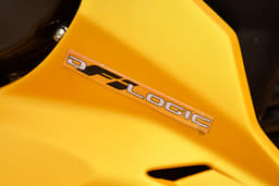 TVS Apache RTR 200 photo gallery