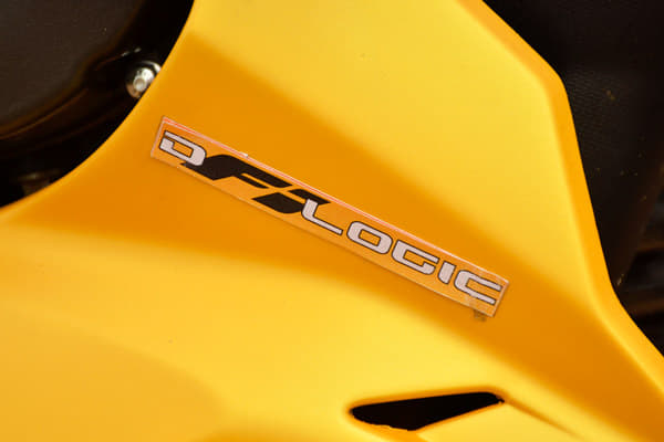 TVS Apache RTR 200 photo gallery