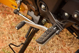 TVS Apache RTR 200 photo gallery