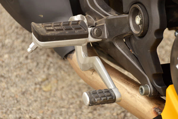 TVS Apache RTR 200 photo gallery