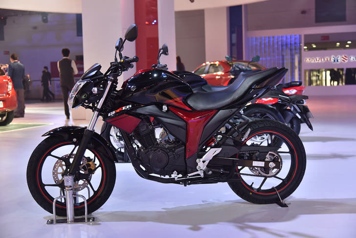 Suzuki Gixxer.