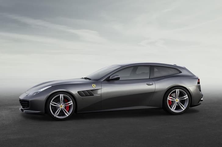 Ferrari GTC4Lusso photo gallery