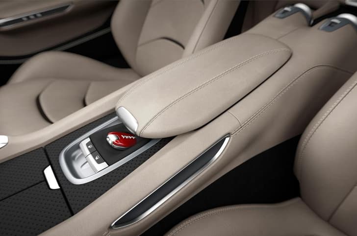 Ferrari GTC4Lusso photo gallery