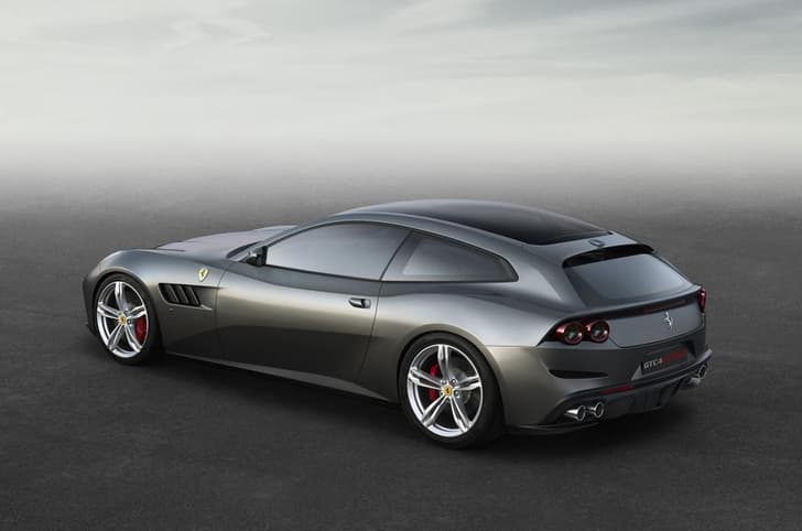 Ferrari GTC4Lusso photo gallery