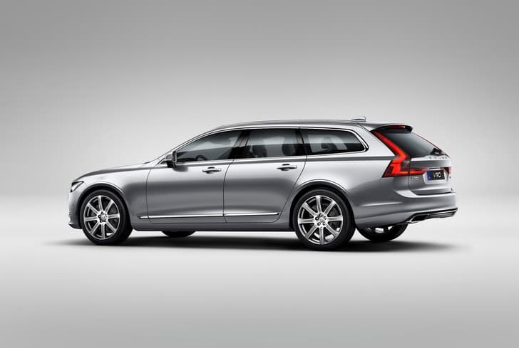 Volvo V90 estate photo gallery