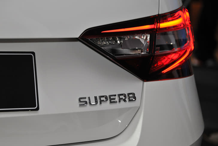 New Skoda Superb photo gallery