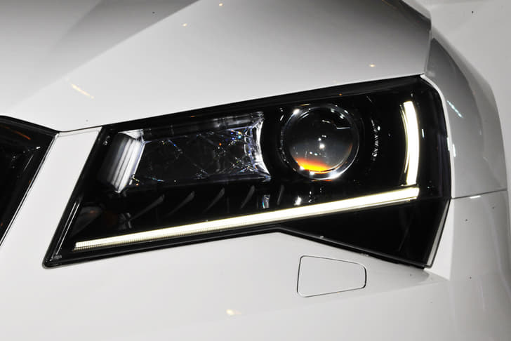 New Skoda Superb photo gallery