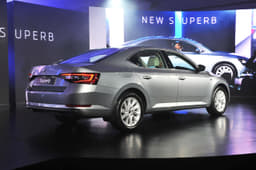 New Skoda Superb photo gallery