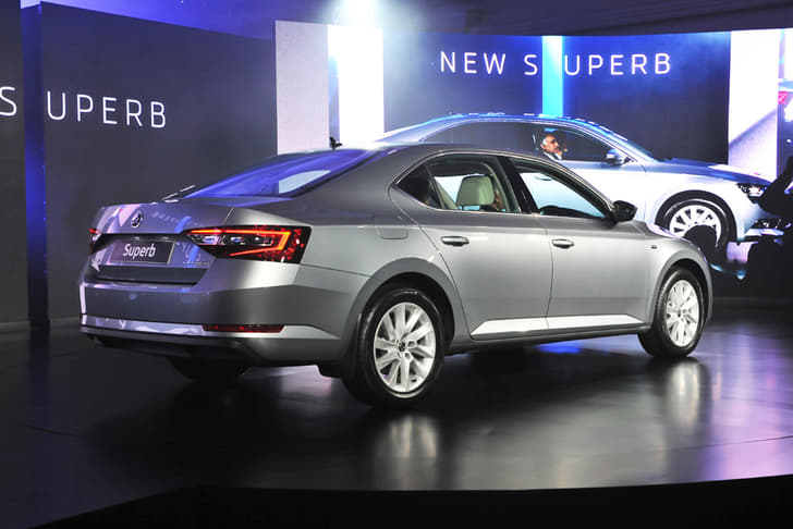 New Skoda Superb photo gallery