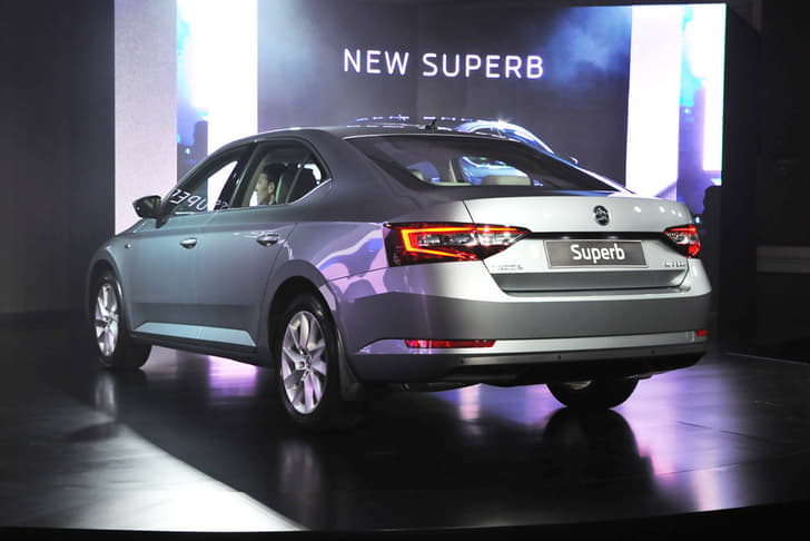 New Skoda Superb photo gallery